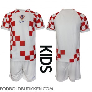 Kroatien Hjemmebanetrøje Børn VM 2022 Kortærmet (+ Korte bukser)